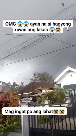 30K views · 112 reactions | Nakapasok na si typon uwan梁 ang lakas huhu #onyok #ctto | ONYOK | Facebook