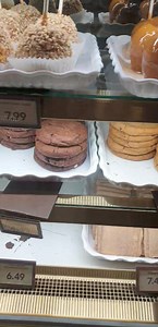 5K views · 38 reactions | Tigger Tails ...YUM! All fresh and made in the parks °O° Disneyland | DisneyFamilyMadness | Facebook