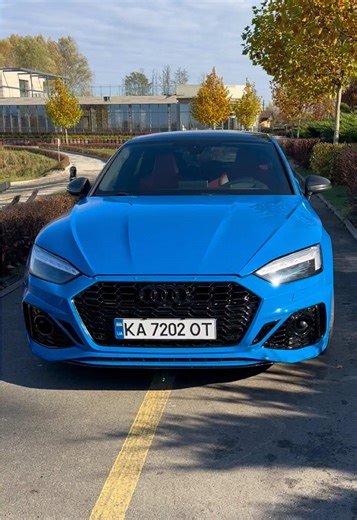 Experience the 2016 Audi RS7 B9: A Driver's POV