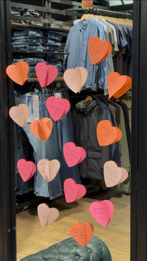 À l’occasion de la Saint-Valentin, vous nous avez laissé de si beaux messages. Pour vous, Le Temps des Cerises incarne l’authenticité, le jean parfait, la transmission familiale et l’esprit méditerranéen. Un immense merci pour cet amour partagé. ❤️ On Valentine's Day, you left us such beautiful messages. For you, Le Temps des Cerises embodies authenticity, the perfect jeans, family tradition, and the Mediterranean spirit. A huge thank you for this shared love. ❤️ | LE TEMPS DES CERISES