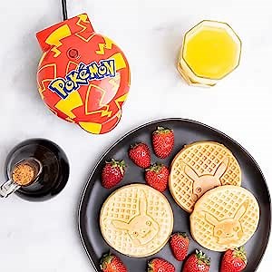 Uncanny Brands Pokémon Pikachu Mini Waffle Maker - Pokemon Kitchen Appliance
