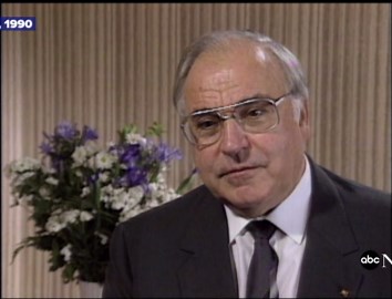 Helmut Kohl in 1990: German reunification 'a dream that's come true'