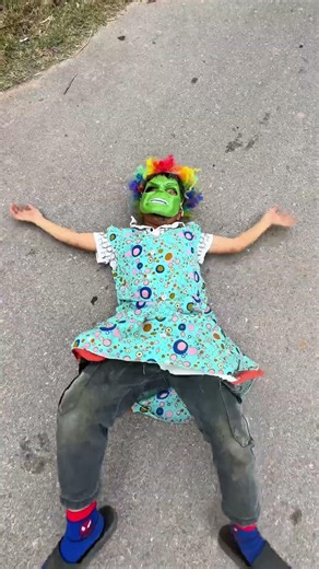 Con ma khóc nhè đòi đi siêu xe xịn xò - The ghost cried and asked to go to a supercar #nangkhieutv