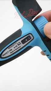 These are new from Hazet! Torque limiting ratcheting t-handles!...