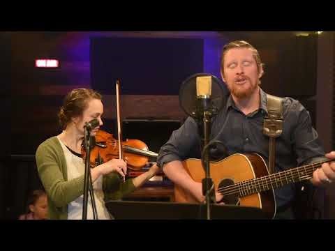 60 - Sunday Morning Hymns - LIVE WORSHIP MUSIC with Aaron & Esther Shell