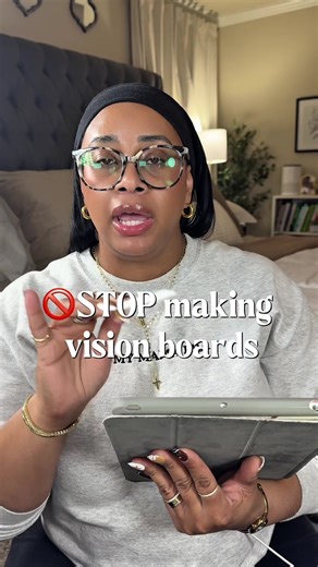 Replying to @Phoenix0616 keep it simple. I spent so much money on two $50 planners and I ended up using a regular notebook. #visionboard #rebranding #levelup #forthegirls #newyearresolution @Shane