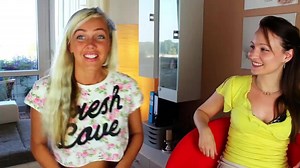 22K views · 236 reactions | Nach 18 Jahren endlich, ich sehe meine beste Freundin wieder!!!! https://www.youtube.com/watch?v=vb01zV1dPYQ | Einfach Echt Julia | Facebook