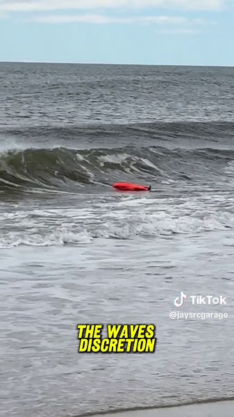 Thrilling RC Speed Boat Adventure in the Ocean