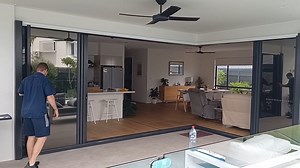 Retractable Fly Screen Demonstration