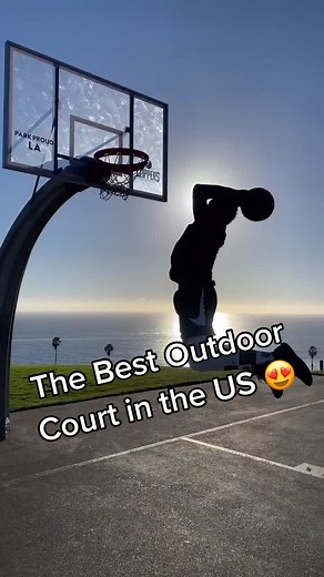 Exploring the Best Outdoor Basketball Courts in the US