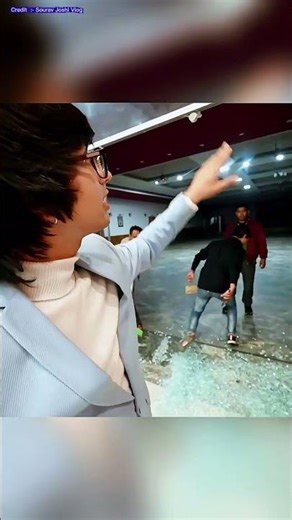 Pyush ke upar glass girte girte bacha 😳🥶|| #souravjoshivlogs