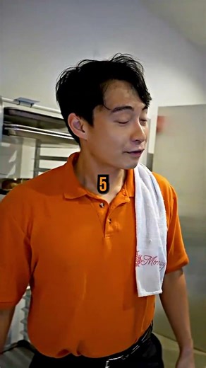 Ray Got Shock After Finding Out Uncle Roger’s Age 😐