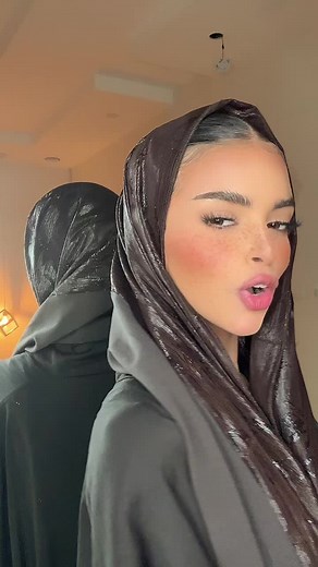 Modern Aesthetic Outfit Inspiration with Stylish Abaya