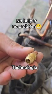 Only black screw to holding service valve #refrigerationtech #everyone #brazing #HVACTECH | Alfe Logente