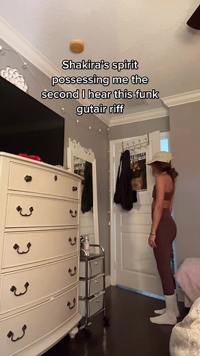 Exploring Shakira's 'She Wolf' Lyrics and Guitar