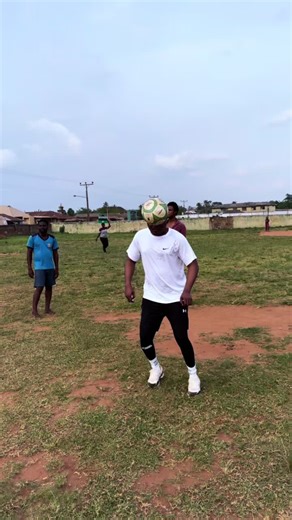 HRM Oba Olusola Idris Engages in Community Football Game