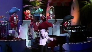 #SillySunday Ray Stevens performing his hilarious song "You Gotta Have A Hat" live from his former theater in Branson in the mid-90s! The song originally appeared on Ray's 1991 album "#1 With A Bullet". #HaveALaugh | Ray Stevens