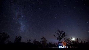 Take AWESOME star trail photos like this with advice from Graham Cahill from Australian 4WD Action! Got any shots of your own? Share them below and tag #DuelingWithGraham | Bridgestone Australia