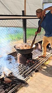 Channa & Blackeye mixed with Liver & Giblets for Cutters... At all the occasions I cook for alot of people would see me walking around with my dirty clothing filled with blackpot while everyone dress up looking all fancy & nice, honestly it doesnt bother me of my condition, when I finish cooking I would cool my skin off before taking a shower atleast an hour or 2. I avoid using an apron because its extra fabric which makes me feel more hot. Bandara style cooking on fireside is different from coo