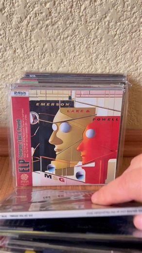 CONCIERTOS Y RAREZAS EN CD, LIVE RECORDINGS & STUDIO SESSIONS Todos son nuevos, ediciones en Mini LP (paper sleeves) Tenemos más de 100 títulos diferentes de Rock Progresivo y Rock 70´s. Enviamos por correo registrado, por mensajería y cómpralos también a través de mercado libre. SOL & DENEB Records | Carlos Carsi