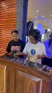 ilast Number w/ @genesisdjs 🔥💃 Halala ladies! #ClubHouseSessions 😉😍 | The DJ Club House