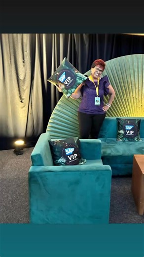 Leslie's Lane on Instagram: "Dress Like a VIP for the Holidays with Ashro! I am honored to be a Brand Ambassador for Ashro, the premier clothing company for Black women (and now men)! The company styles me for the most Momentous Moments of my life! That's all day every day as I am styled almost EXCLUSIVELY by Ashro! I was on assignment last night covering the VIP Experience at Cirque Du Soleil LUZIA at Atlantic Station! The performance itself is nothing short of MAGNIFICENT! Oh! And I love, love