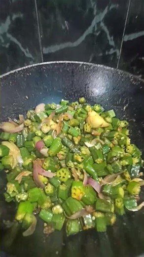 Mera b koi fan ho to bata dena