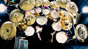 Black Sabbath - Children of the Grave drum cover by Ami Kim If you regularly support me, you can watch video a day before other people.! https://www.patreon.com/amidrum https://www.youtube.com/c/amikim/join If you feel that just one of my videos is very good today, you can have one - off voluntary sponsorship. https://www.paypal.me/AmiDrum I will have the courage to go forward ! (Genre : Heavy Metal, Hard Rock) 1971 Master of Reality Original Drummer : Bill Ward This video was made by Nosferatu'