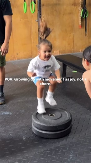 Winter & Sky Duboc on Instagram: "Winter and Sky had the best time during their CrossFit kids class! 😊 Our class kicks off with a simple aerobic warm-up to get their bodies moving, followed by fun strength exercises to help them learn control and balance. We end each session with something fun, so they’ll always associate movement with joy and happiness #crossfit #fitness #crossfitkids #ﬁtnessmotivation"