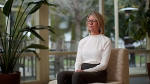 The Distinguished Alumni Awards are conferred annually at a signature event that celebrates the achievements of each recipient. The 2024 honorees are Kendra Beard Graham (’85) and Mit Shah (’91). Kendra Graham is known as a “rules savant” in the world of professional golf. Over 30 years, her vast knowledge of the game and her natural ability to communicate the rules to players have led to some impressive “firsts” for women. Among those groundbreaking achievements, Kendra was the first female rul