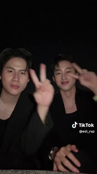 วิดีโอของ est_rvp (@est_rvp) พร้อมเพลง Asn - .