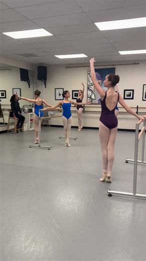Moments from our combined Ballet 7 and Ballet Pro classes this weekend with Miss Nadyne ✨ This time of year asks a lot of our upper-level dancers as they navigate summer intensive auditions, prepare for our spring conservatory show, YAGP competitions, and continue their full schedule of technique classes. We are so proud of their dedication and all they are becoming. Beautiful work, dancers. | Richmond Academy of Ballet