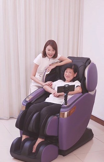 童缤毓 on Instagram: "父母为我们奔波劳累，嘴上总说不累，其实伤痕累累。 【风雨无阻，关爱用在】现在就为他们送上 OGAWA Master Drive AI 2.0 智能按摩机器人，让父母的身体酸痛无所盾形。 OGAWA创新研发的疲感追踪™️科技，全方位感知。通过AI算法，智能匹配个性化按摩程序，即时缓解疲劳，清扫疲惫状态，守护父母整天神清气爽。 它巧妙的将AI融入生活，带来愉悦、贴心、便捷的使用体验。同时也具有语音操控，人脸识别，等高科技功能，给您从头到尾的至尊享受。 趁这个双亲节，带一台OGAWA Master Drive AI 2.0 回家，让父母感受到你对他们的关【AI爱】和孝心 ❤️❤️🌹 欲知详情，联络 +6019 622 7731 @OgawaMalaysia #OgawaMalaysia #MasterDriveAI2.0 #双亲节优惠 ＃买一送一"