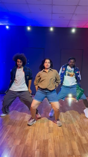 Ganesh Acharya Dance Academy on Instagram: "Kokaina with this hottie in town🔥 📍Address: 63, Netaji Subhash Chandra Bose Rd, beside Malancha Cinema, Land Mark- State Bank of India building, Tollygunge, Kolkata, West Bengal 700040 📞 Contact: 9230082936/ 8100178882 #tanurawat33 #instagram #explore #explorepage+ #reelsinstagram #india #trendingreels #virel #insta #dance #kokaina"