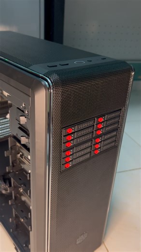 Cooler Master MasterBox CM694 is perfect for home NAS