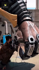 Making giant robot #facts #viralreelsfb #viralvideo #Amazing #viralpost | Imran Yaarmal commentry