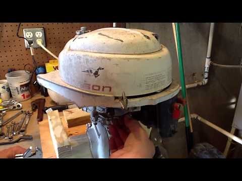 1962 Johnson 3 HP Restore Part 1 - Assessing and Carb Removal