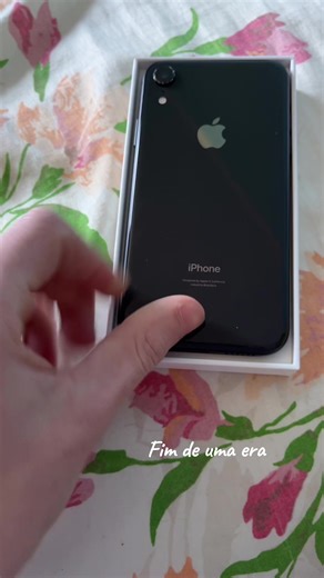Unboxing iPhone 13 com iOS 26: Fim de uma Era