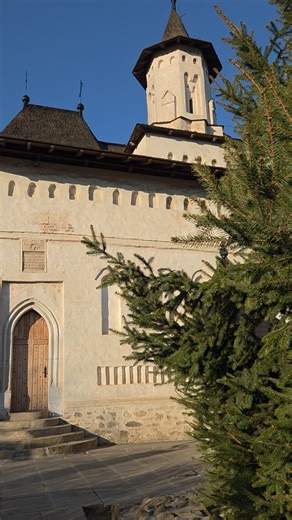 Biserica Domnițelor din Suceava – un colț de rai în inima orașului #shorts #bogdanblog #ortodox