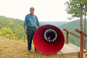 89 Year Old Veteran Invents "Bladeless" Bird Friendly Wind Turbine