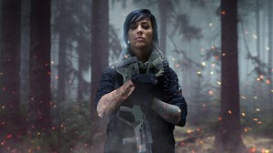 COD Warzone: due cheater sospesi grazie alla segnalazione dell'attrice di Mara