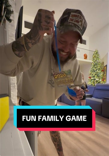 BEST holiday game ever, feel free to steal this idea and share with your friends & family 🫶🏼