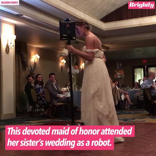 652K views · 3.8K reactions | "She was rolling around, mingling with everyone, taking pictures ... it was hilarious. It really made our day so memorable." Devoted maid of honor refuses to miss sister's wedding, so she uses a robot to give her speech: https://gma.abc/2MPWANu | Good Morning America | Facebook