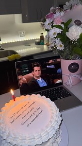 Guess who’s 29 Today ✨ #29 #friends #chandlerbing #Birthdaypost #happybirthday 🎂: @momentsbybellamonroe | Tanee De Costa