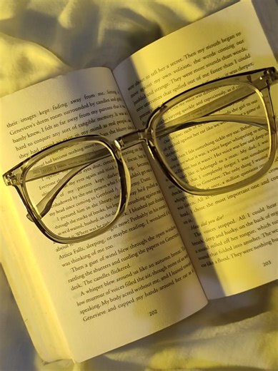 Stylish Eyeglasses for Fashion and Vision Correction