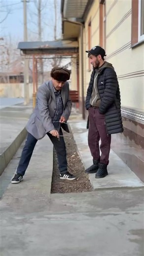 Dior live on Instagram: "😅 Yangi yilga yaxshi kayfiyat 😅 Qõshnilarga yuboramz ✈️✈️✈️"