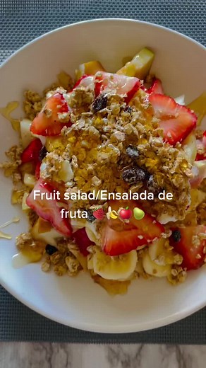 Delicious Fruit Salad Recipe with Cottage Cheese, Honey, and Granola