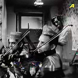 296K views · 10K reactions | E Gaane Prajapati : এ গানে প্রজাপতি” বাংলা গান sung by Sandhya Mukherjee From Deya Neya, Starring Uttam Kumar | Angel Bengali Songs | Facebook