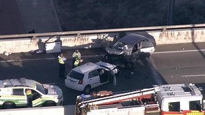 Head on smash on Leach Highway