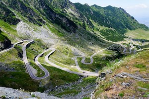 Este peste Transfăgărășan și Transalpina. Care este șoseaua fabuloasă pe care mulți români nu o știu - B1TV.ro